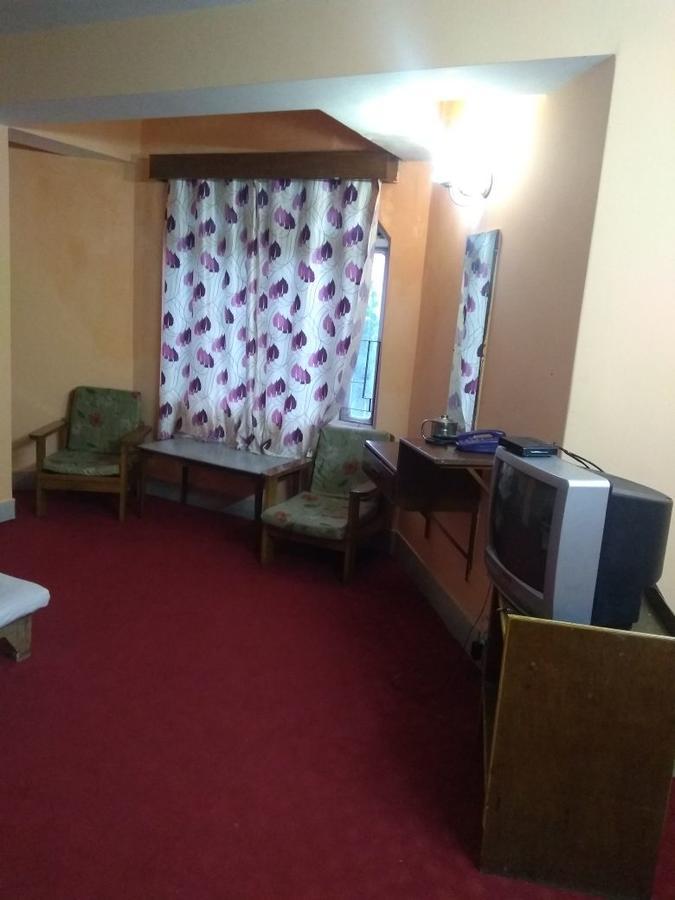 Hotel Mandar 甘托克 外观 照片