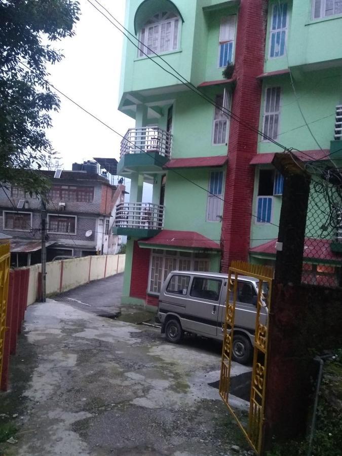 Hotel Mandar 甘托克 外观 照片