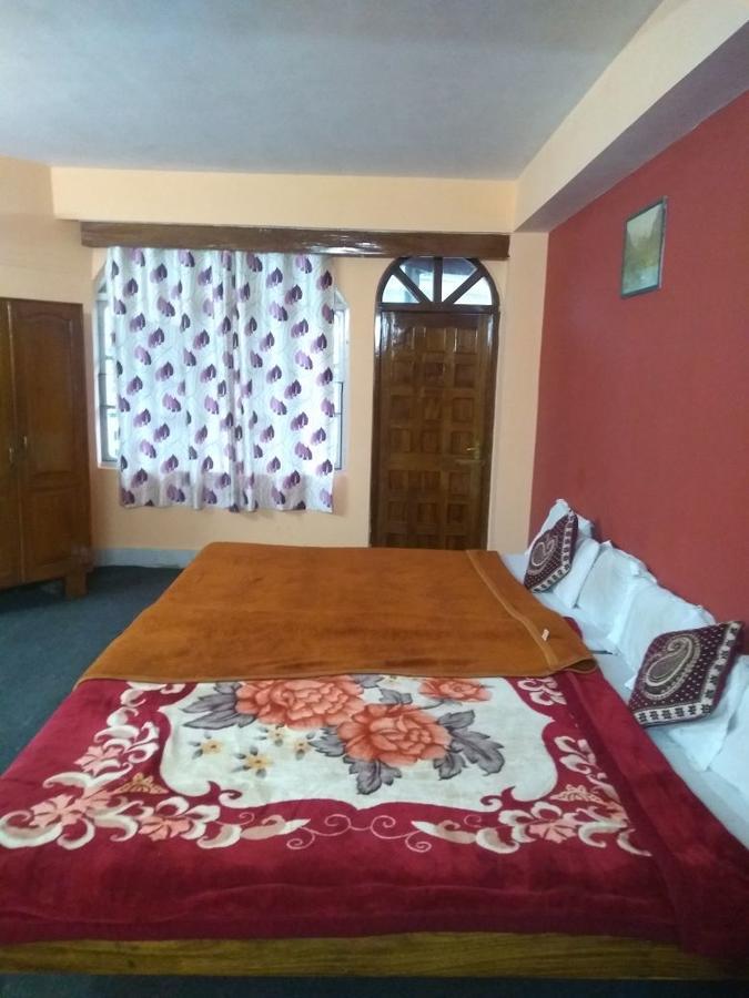 Hotel Mandar 甘托克 外观 照片