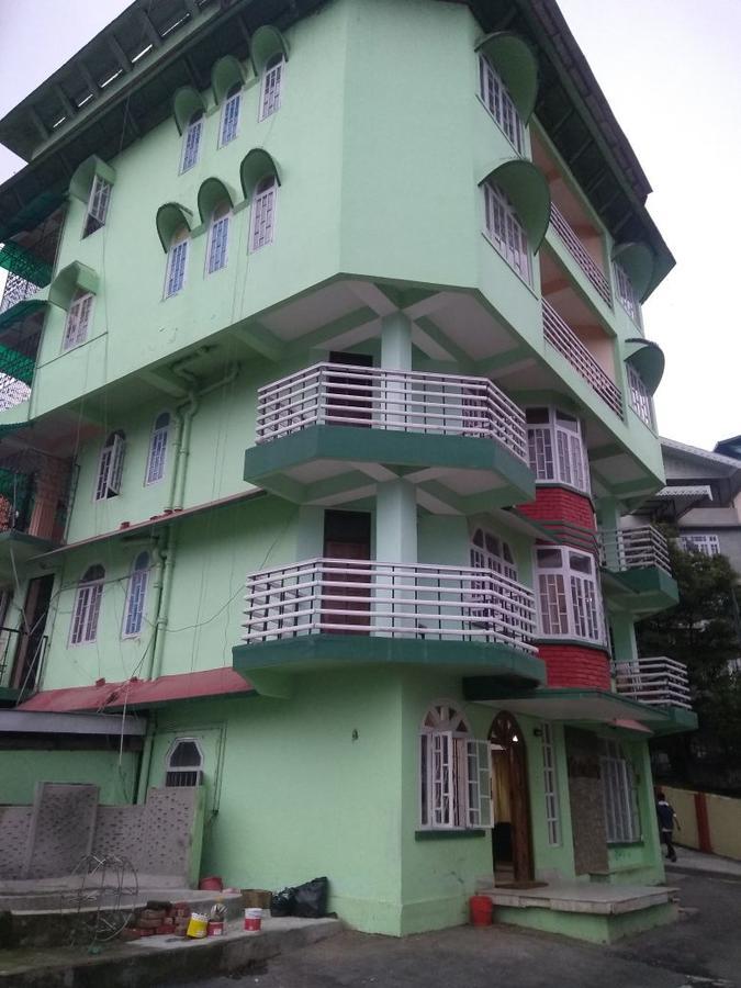 Hotel Mandar 甘托克 外观 照片
