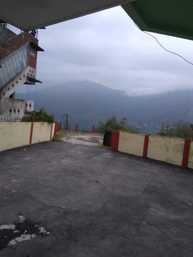Hotel Mandar 甘托克 外观 照片